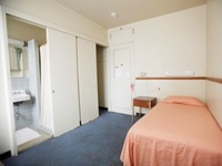 Single-private-bathroom